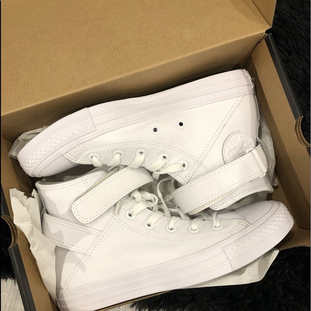 White converse high top. Brand new